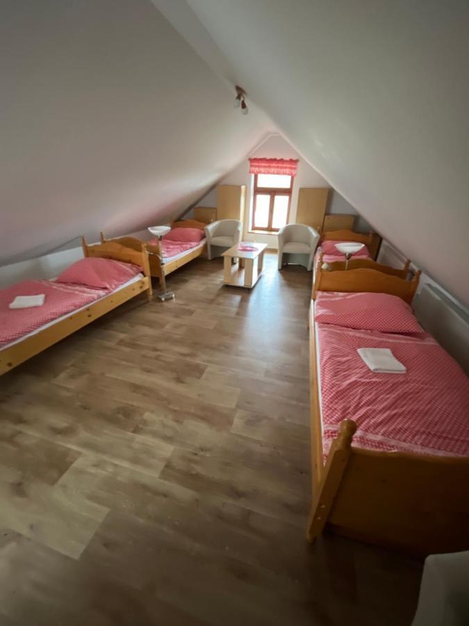 Hotel Sokoli Hnizdo Hlaska Exterior foto
